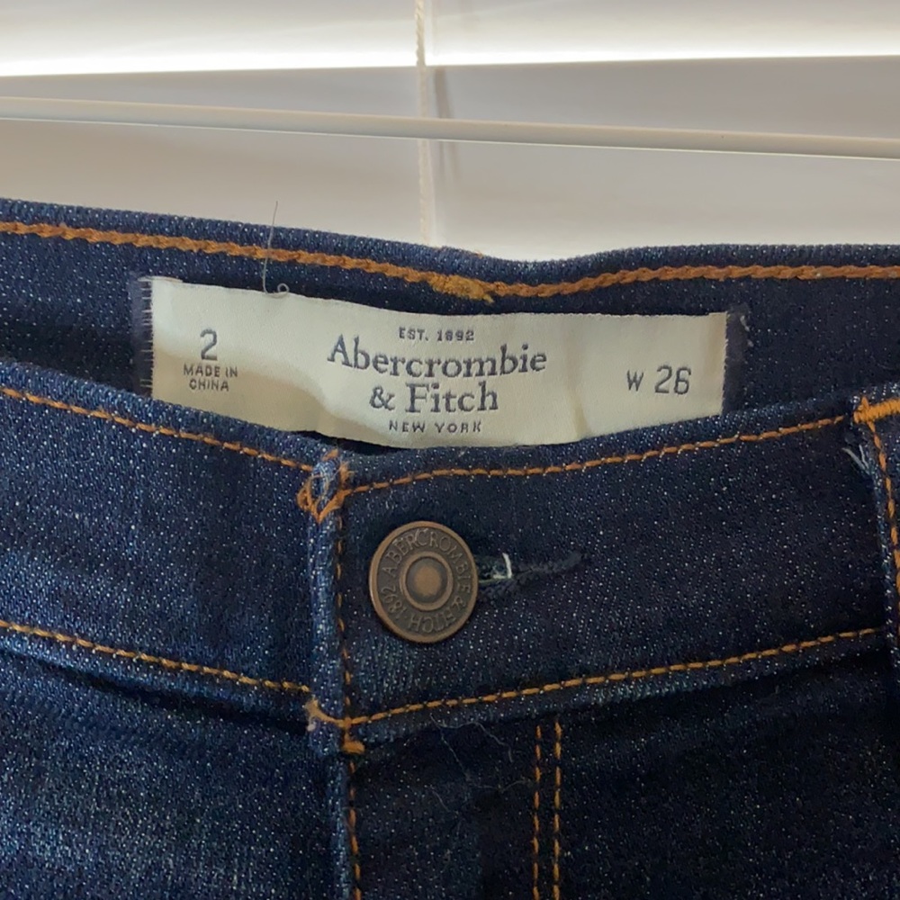 Shorts - Picture 2 of 3